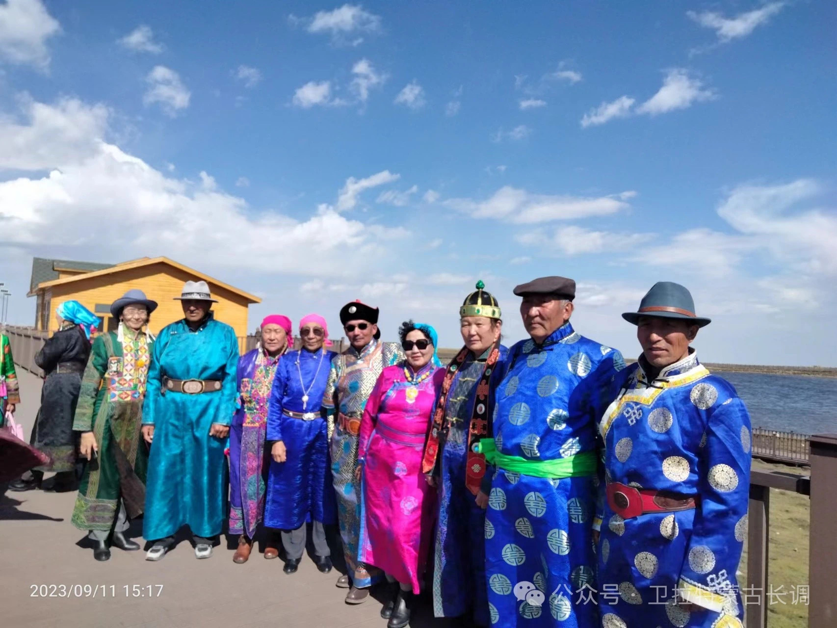 博乐地区男性服饰